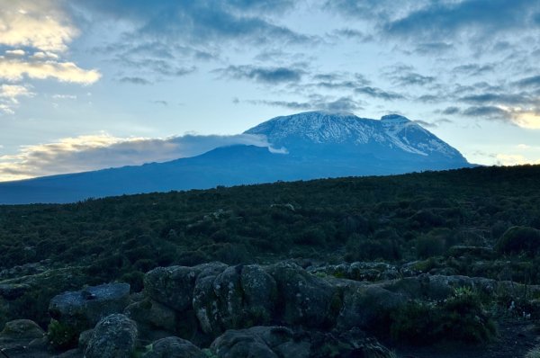 吉利馬札羅北方環線（Kilimanjaro Northern Circuit trek）2415771