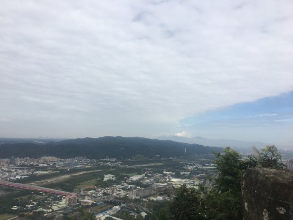 鳶山三連峰O繞一圈（三峽老街祭五臟廟 #鳶山 #鳶山東峰 #鳶尾山 #鳶山岩 #三峽老街2683239