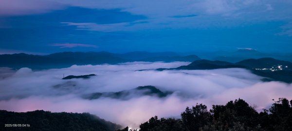 #二格山 #琉璃光 #日出 #雲海流瀑 #斜射光  8/52852490