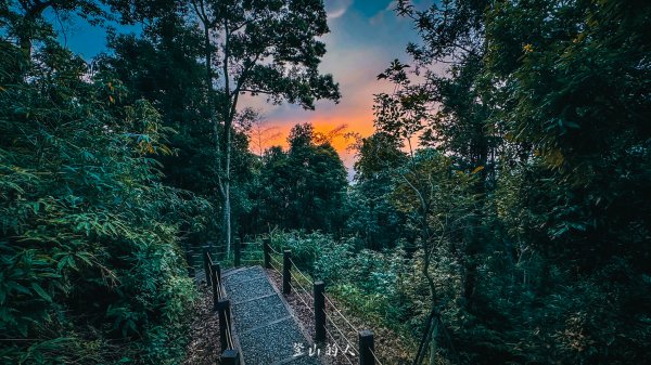 鰲頭山步道2860443