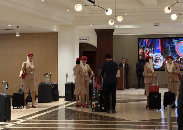 [紐約馬之行-16] 2025_1103 紐約到冰島2945633