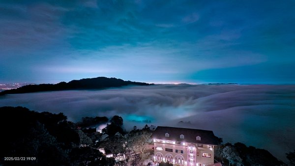 苗栗大湖 #薑麻園 #雲洞山莊 #琉璃光 #雲海 #雲瀑 2/222718391