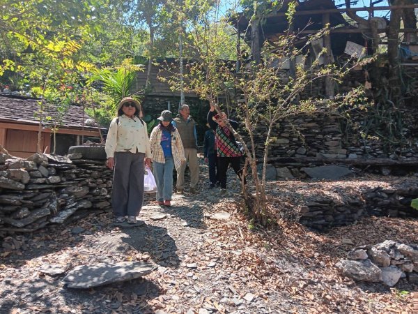 老七佳石板屋3011057