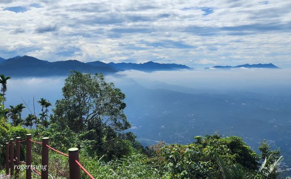 低海拔雲海美景(阿拔泉山稜線步道、樟腦寮車站、竹崎車站)2637072