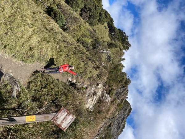 帶好友完成人生第一座初百岳（關山嶺山）2433053