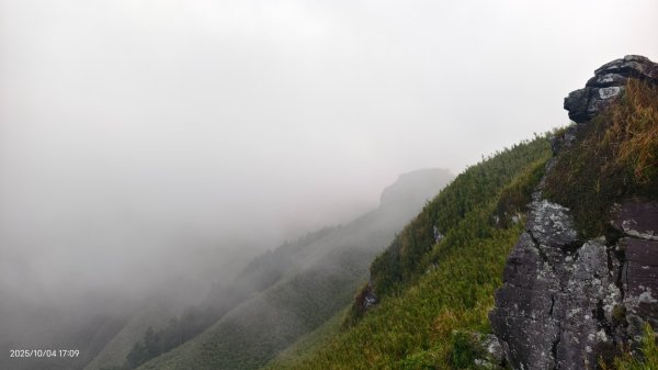 #小觀音山西峰 #雲海 #雲瀑 #觀音圈 #夕陽 #霞光 #月圓 10/5&6&42904208
