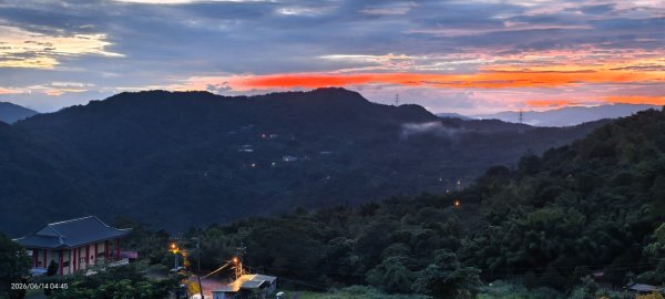 #新店四十份 #雲瀑 #翡翠水庫壩頂 #雲海 #日出 6/143074482