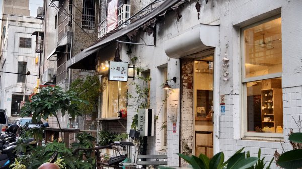 【台灣健行】斜陽與咖啡香：在東海藝術街，把日子過成一首漫長的詩3129640
