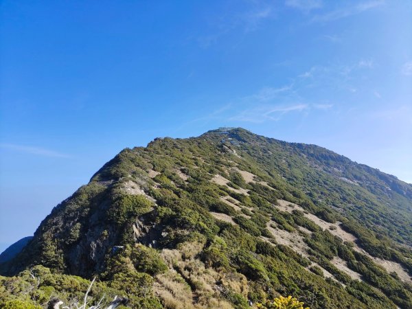 終於看到1000元背面的山景登頂玉山北峰／前峰2495934