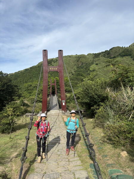 縱走冷水坑 牛奶湖　夢幻湖　七星山人車分道 小油坑 陽明溪(海芋)步道 黑森林 竹子湖
