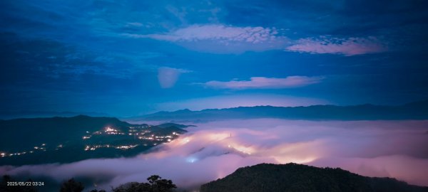 #二格山 #琉璃光 #雲海流瀑 #雲海 #日出 #火燒雲 #手機拍攝 #VivoX100 5/222794122