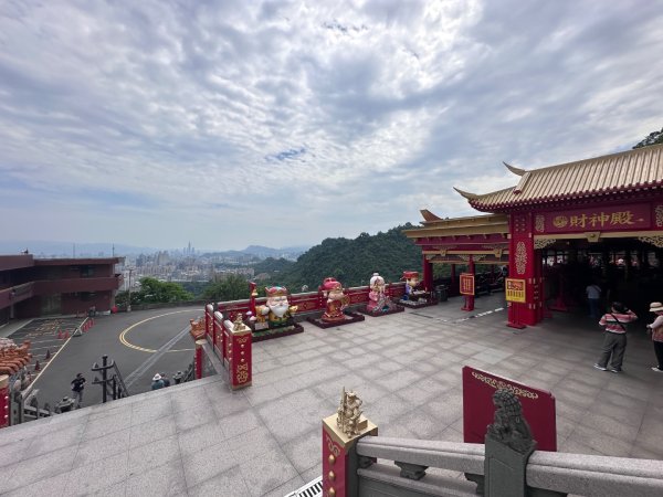 圓通寺南勢角山2765776