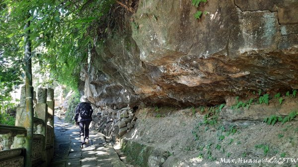 《苗栗》巨岩古剎｜南庄獅山古道小O繞上獅頭山202311182351233