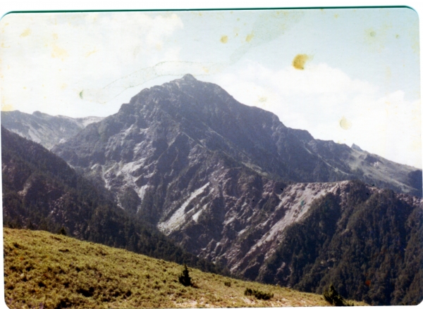 1981年，南湖中央尖15076