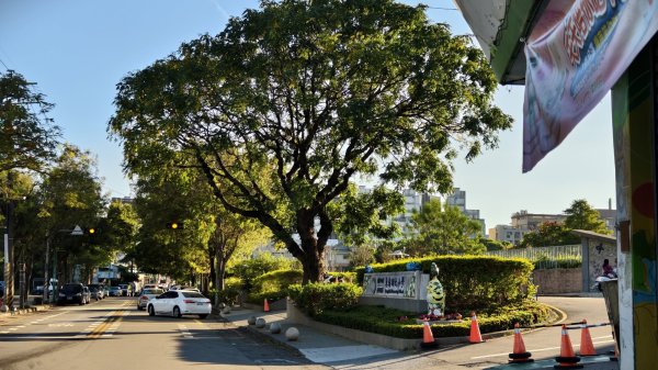 【台灣健行】斜陽與咖啡香：在東海藝術街，把日子過成一首漫長的詩3129643
