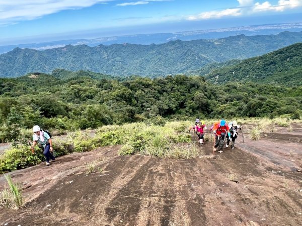 南庄大坪山山麓蓬萊大石壁無名山O型2610549