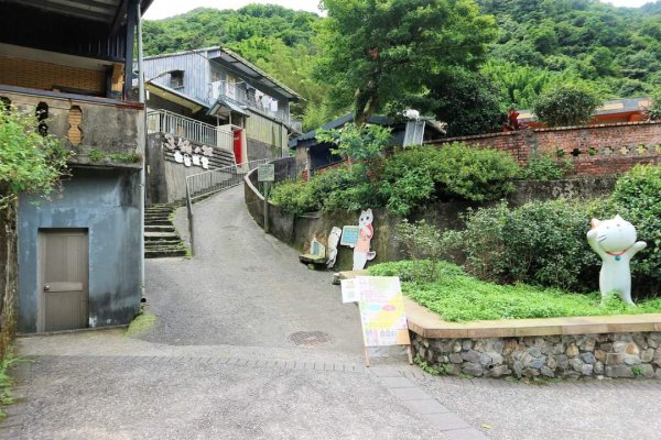 平溪  望古瀑布步道  猴硐貓村 運煤遺址。搭火車去旅行  最小的火車站 被人們忽略的秘境 望古瀑布2186134
