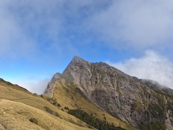 【登山的人】獨自與奇萊北峰的獨處