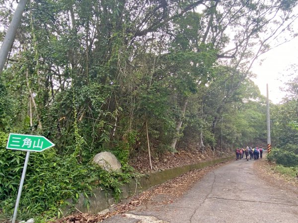 三員縱走(三義車站.三角山.雙峰山.慈惠堂.員屯山至銅鑼車站)  2021/5/11369219