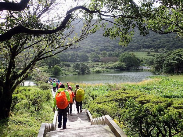 陽明山輕鬆行, 二子坪遊客中心-大屯自然公園-二子坪-面天山-向天山-向天池-清天宮