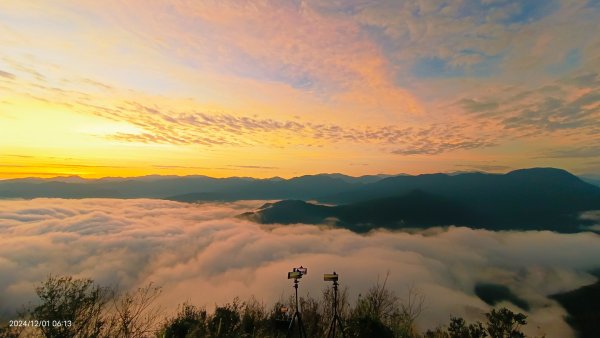 跟著雲海達人山友追雲趣 #翡翠水庫壩頂 #日出雲海 #火燒雲 12/12657480