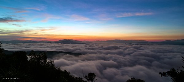 #石碇後山 #霞光 #日出 #雲海 #火燒雲 #魔目裳蛾 7/1&33080426