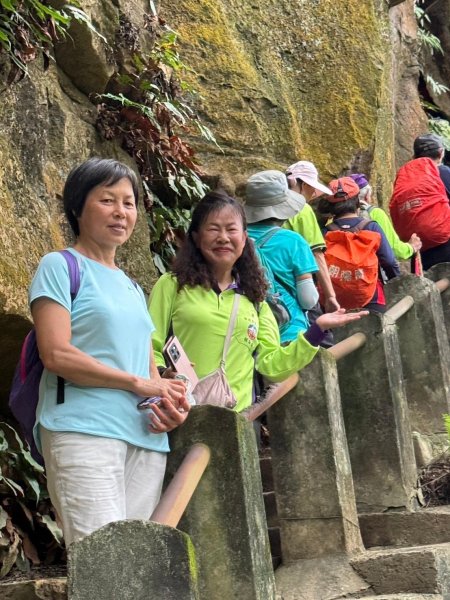 走訪新北市中和區及土城區的名勝古蹟：圓通禪寺、牛埔頭山、新加坡山2518453