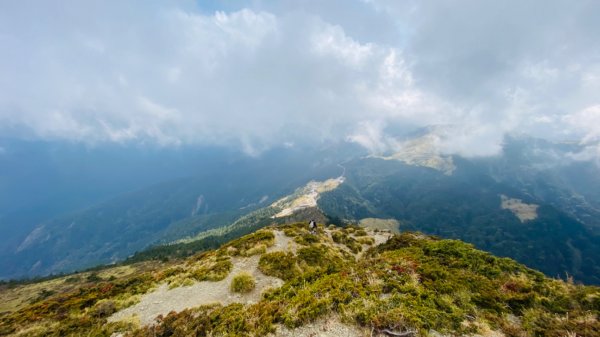 合歡北峰。時晴時霧時雲雨1481393