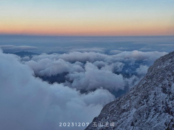 玉山主峰 (排雲山莊+主峰步道)2377625