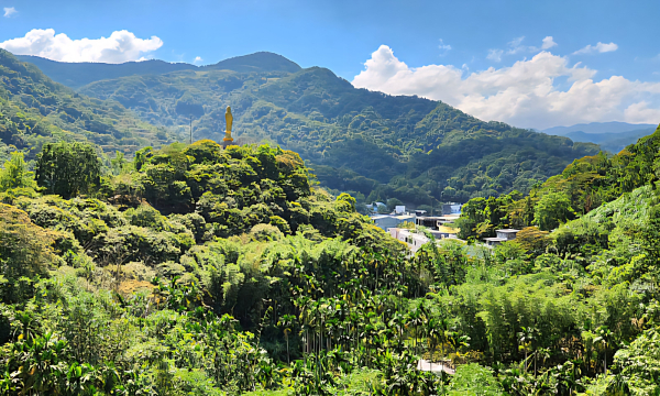 水柳腳登山步道，觀音台步道，北勢溪觀魚步道，坪林老街，百年三合院石頭屋