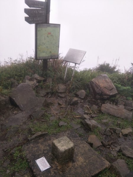 燦光寮登山步道+無緣之墓登山步道(貂山古道1519413