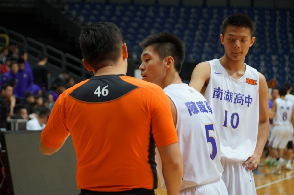 11:00  107複賽 男子外卡	南湖高中 vs 新榮高中  83 : 69