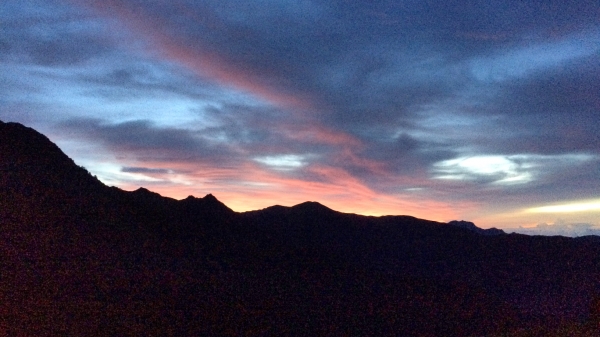 嘉明湖-天使的眼淚-向陽，三叉山59469