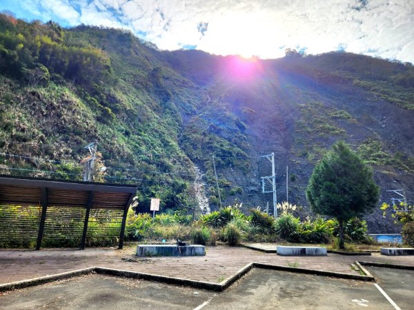 【中級山】芝生毛台山，芝生毛台山西峰，秀巒軍艦岩，屯野生步道，屯野生砲台2745182