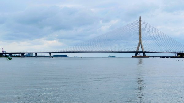 跨越，在河海交界3042377