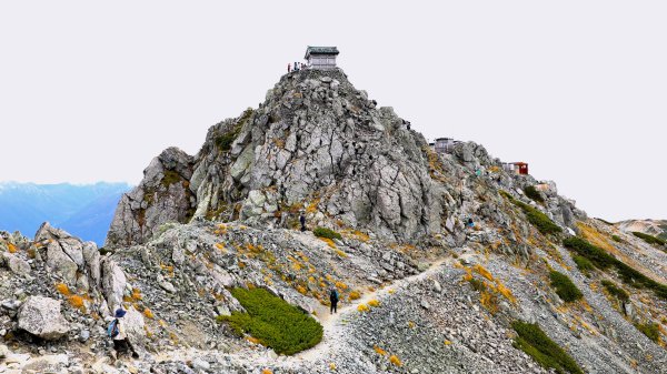 走在上帝翻落的調色盤上日本劍岳與立山連峰的山遊記2954061