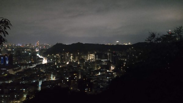 獨推夜訪仙跡岩883361