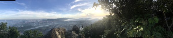 111.05.29 鳶山岩健行 觀101雲海大景1723424