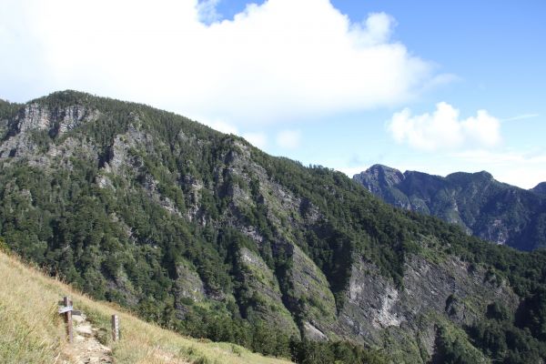 雪山東峰之哭坡不哭167133