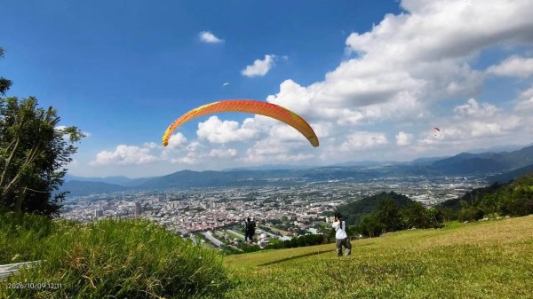 10/9(五)10週年慶~台版青瓦台-寶湖地母廟-哲學之路-虎頭山-鯉魚潭×觀音瀑布3131681