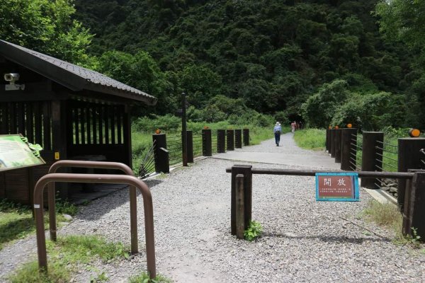 宜蘭冬山  新寮瀑布步道，冬山古橋。冬山河的水流源頭  唯美森林系瀑布2167455