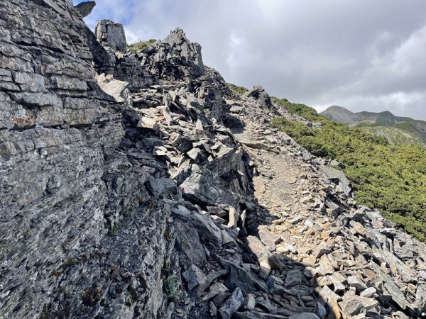 雪主北東峰2837055