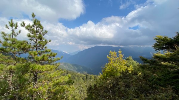 合歡北峰。時晴時霧時雲雨1481426