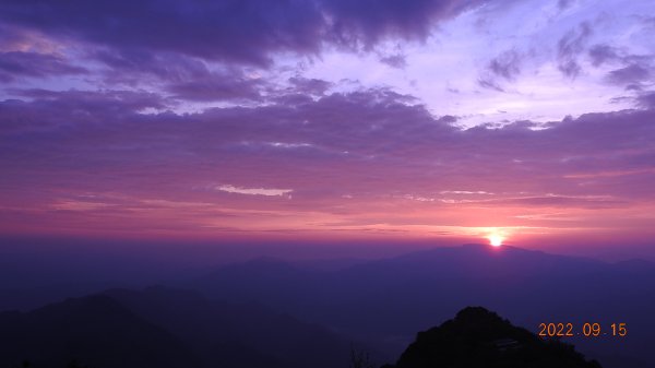 石碇二格山雲海+雲瀑+日出+火燒雲 9/151843541