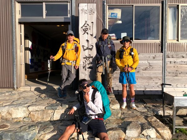 走在上帝翻落的調色盤上日本劍岳與立山連峰的山遊記2954054