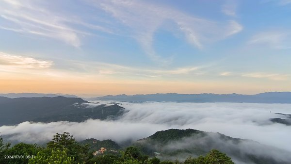 石碇趴趴走追雲趣 - 夜景 #琉璃光雲海流瀑 & 曙光火燒雲 & 藍天 #雲海流瀑 7/1&102539179