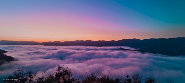 #新店四十份 #翡翠水庫壩頂 #覺真宮 #雲海 #日出 #雲瀑 #霧虹 1/52977231