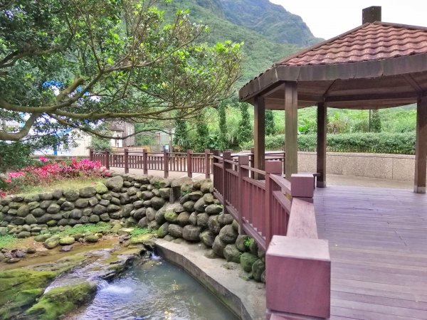 盡攬山海景迷人景緻。南子吝登山步道754300