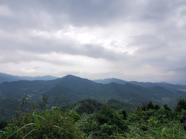 大湖公園，老鷲尖，翠湖，內溝山，東湖