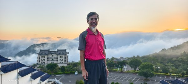 #翡翠水庫壩頂 #琉璃光 #雲海 #新店四十份 #日出 #雲瀑 #藍腹鷴 10/52904630